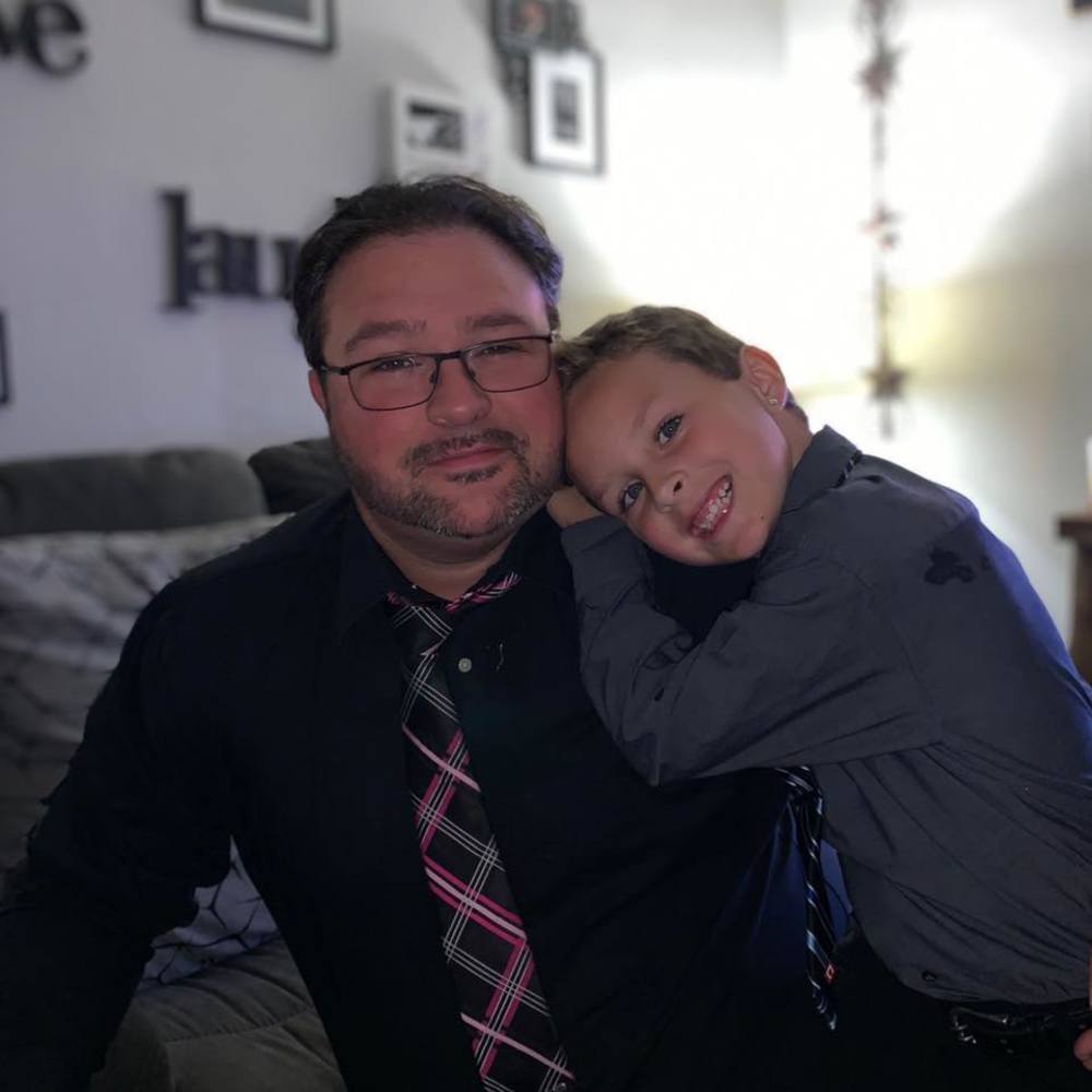 Meet your Posher, Dennis